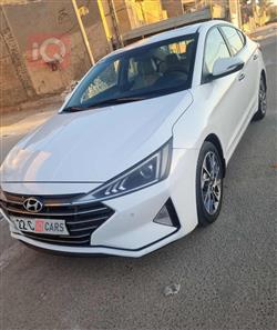 هیوندای ئەلەنترا